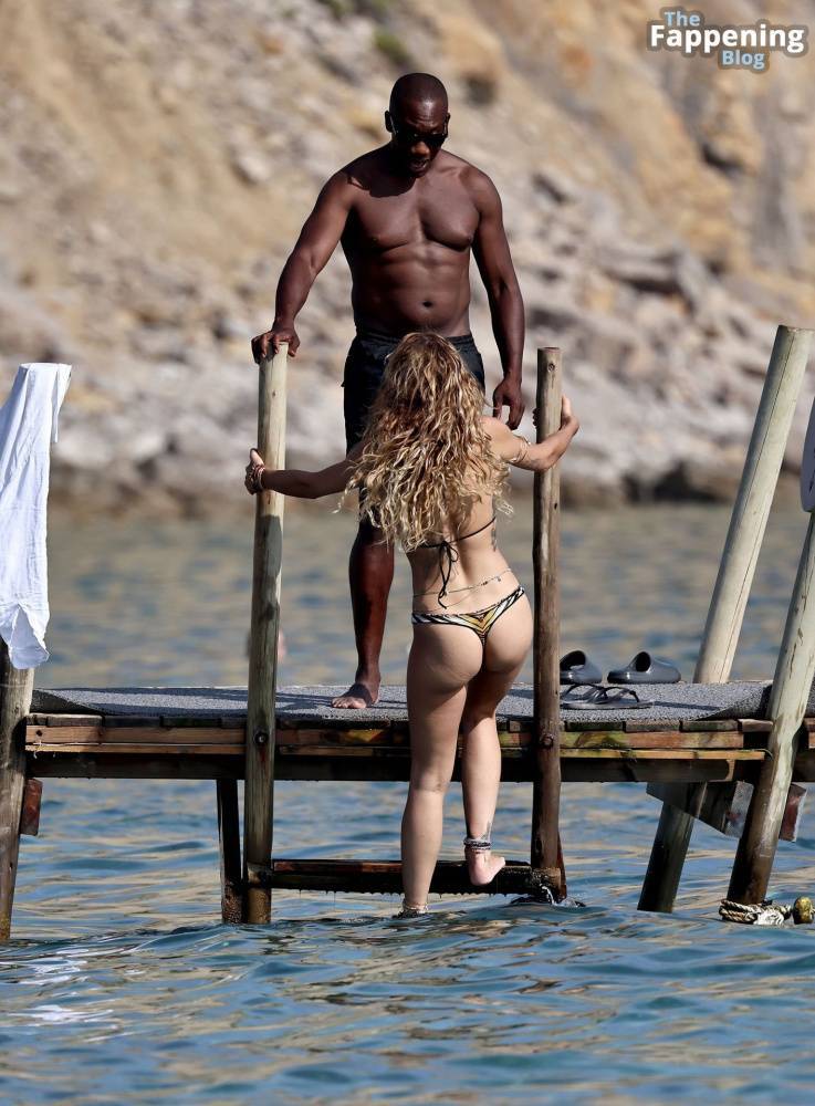 Rita Ora Shows Off Her Hot Beach Body Figure During Her Holiday in Ibiza (47 New Photos) - #15