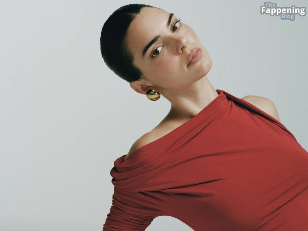 Kendall Jenner Vamps It Up and Goes Topless for FWRD’s Fall 2024 Fashion Campaign (21 Photos) - #20