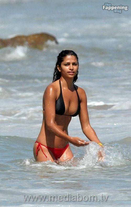 Camila Alves McConaughey Sexy (24 Photos) - #17