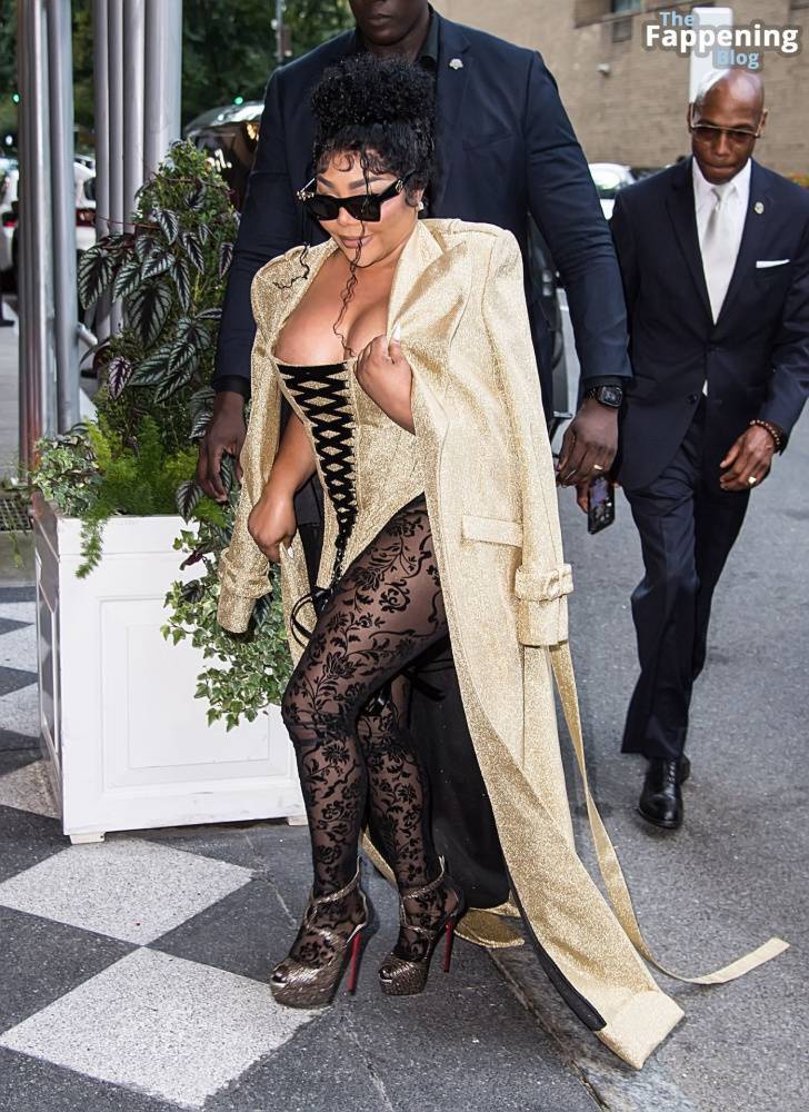 Lil’ Kim Flashes Her Areola as She Attends the Christian Siriano Fashion Show (32 Photos) - #26