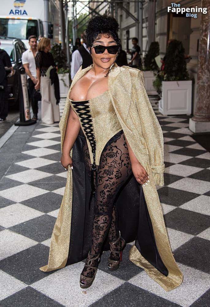 Lil’ Kim Flashes Her Areola as She Attends the Christian Siriano Fashion Show (32 Photos) - #3