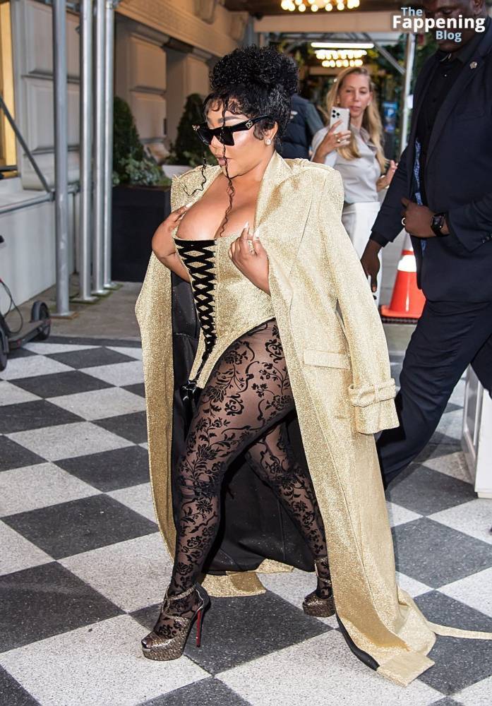 Lil’ Kim Flashes Her Areola as She Attends the Christian Siriano Fashion Show (32 Photos) - #27