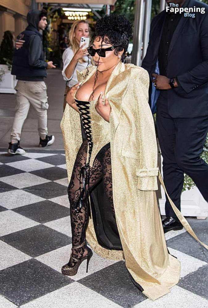 Lil’ Kim Flashes Her Areola as She Attends the Christian Siriano Fashion Show (32 Photos) - #18