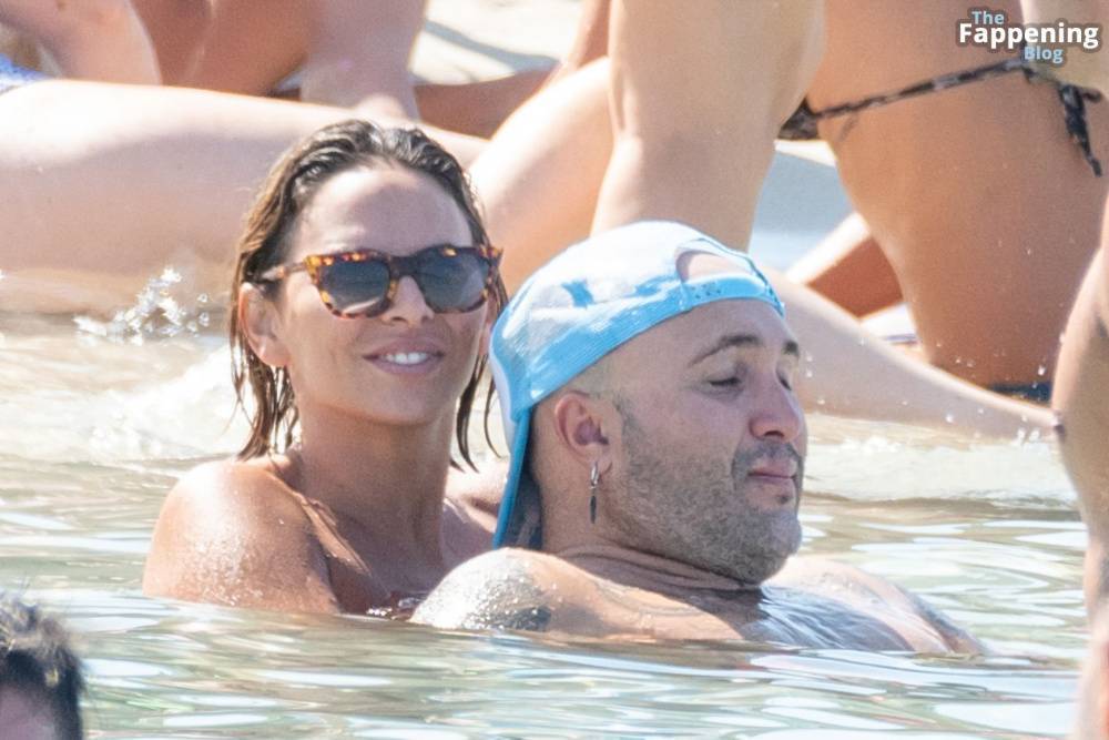 Irene Rosales & Kiko Rivera Enjoy a Romantic Vacation in Ibiza (31 Photos) - #18