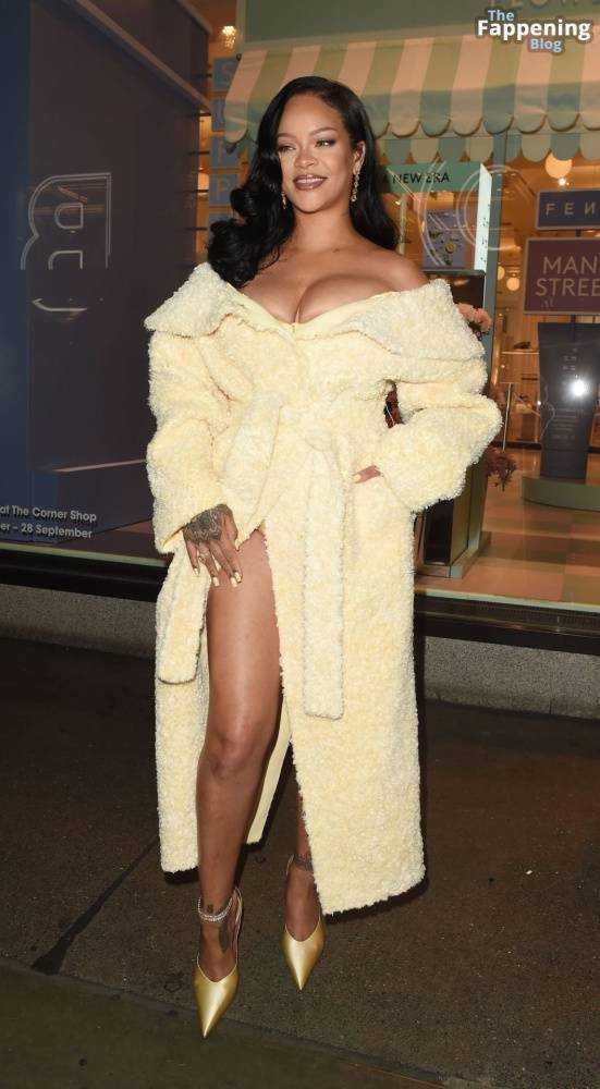 Rihanna Shows Off Nice Cleavage at the Fenty Hair Launch (114 Photos) - #15