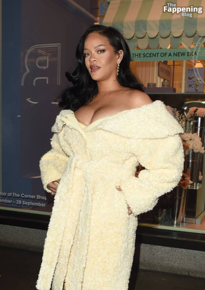 Rihanna Shows Off Nice Cleavage at the Fenty Hair Launch (114 Photos) - #18