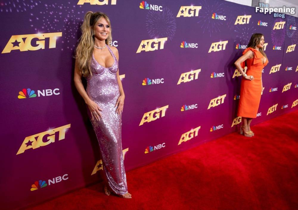 Sofia Vergara Displays Her Sexy Boobs at America’s Got Talent Finale (36 Photos) - #14