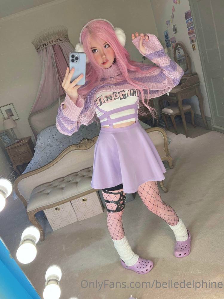 Belle Delphine Purple Crocs Porn Gallery - #37