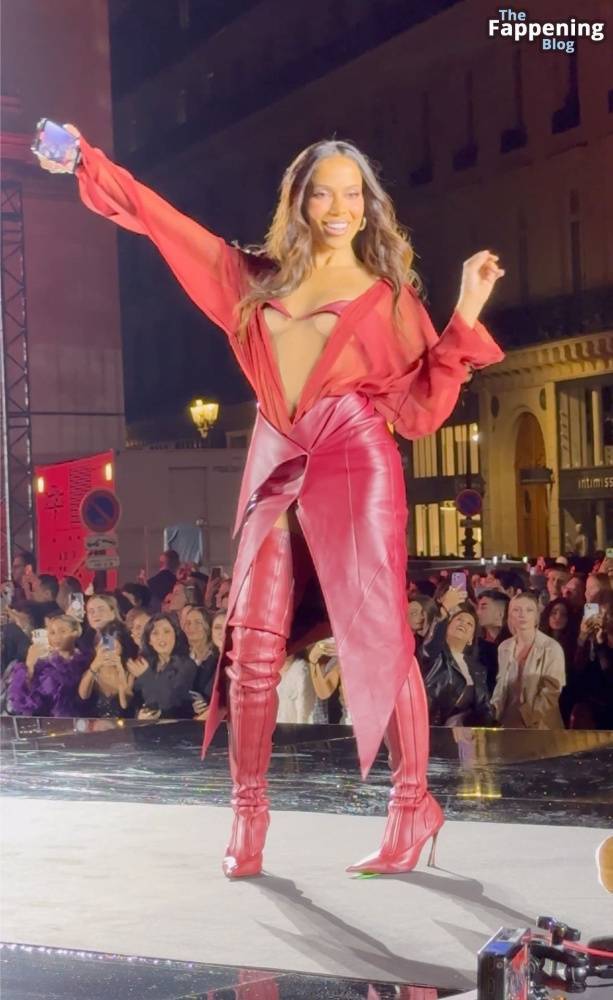 Anitta Looks Hot on the Catwalk at the L’Oréal Fashion Show During Paris Fashion Week (38 Photos) - #11