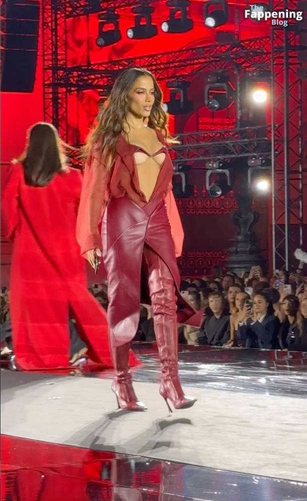 Anitta Looks Hot on the Catwalk at the L’Oréal Fashion Show During Paris Fashion Week (38 Photos) - #8