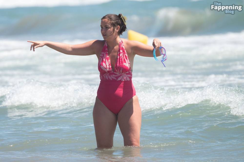 Jacqueline Jossa Has Fun in the Sun on the Beach in Spain (92 Photos) - #10