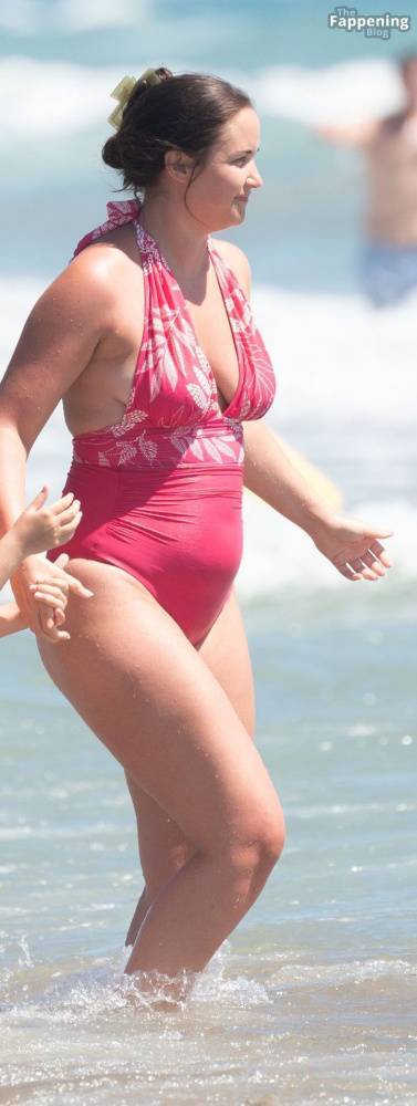 Jacqueline Jossa Has Fun in the Sun on the Beach in Spain (92 Photos) - #6