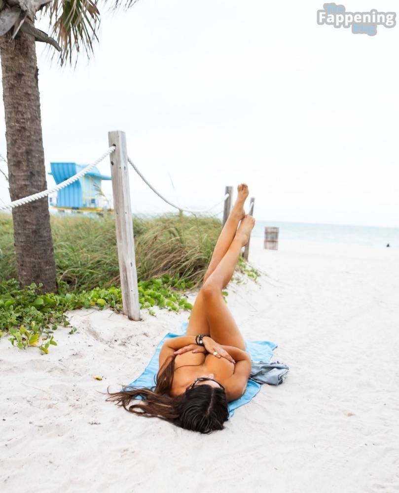 Claudia Romani Poses Naked in a New Shoot in Miami (9 Photos) - #7