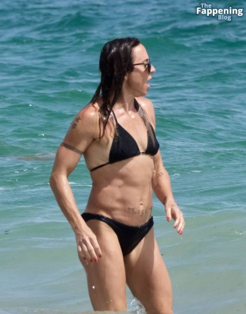 Mel C Shows Off Her Toned Physique as She Enjoys Summer Break in Ibiza (35 Photos) - #6