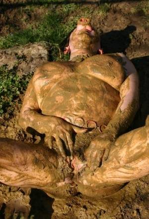 Thick amateur Mary Bitch drinks her own pee while playing in mud like a sow on amateurlikes.com