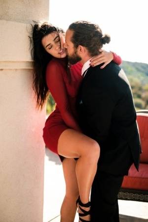 Brunette teen Kylie Rocket licks cum from her man's belly after outdoor sex on amateurlikes.com