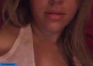 Unpacking her boobs for periscope on amateurlikes.com