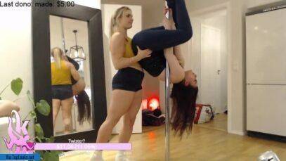 TWITCH STREAMERS TITS FALL OUT POLE DANCING VIDEO on amateurlikes.com