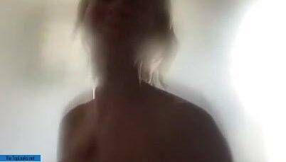 Gabbie Hanna Nude Teasing Video Leaked on amateurlikes.com