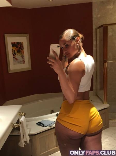 Janaevic OnlyFans Leaks (71 Photos) on amateurlikes.com