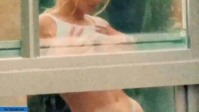 Iggy Azalea Nude See-Through Pool Video on amateurlikes.com