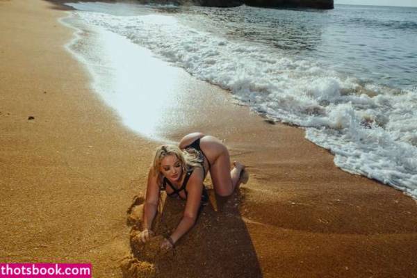 Lana Wolf Nude OnlyFans Photos #12 on amateurlikes.com