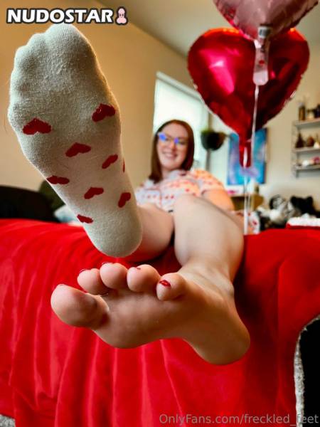 Freckled Feet OnlyFans Leaks on amateurlikes.com