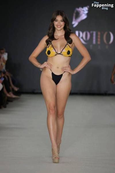 Rachel Pizzolato Displays Her Sexy Body at the ëa Lingerie Fashion Show (14 Photos) on amateurlikes.com