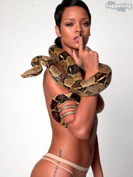 Rihanna Strips Sexy & Topless – GQ 2013 (67 Outtake Photos) on amateurlikes.com